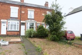 2 bedroom Terraced t...